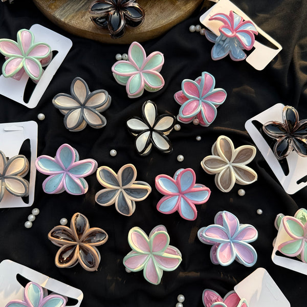 Flower Medium Claw Clip