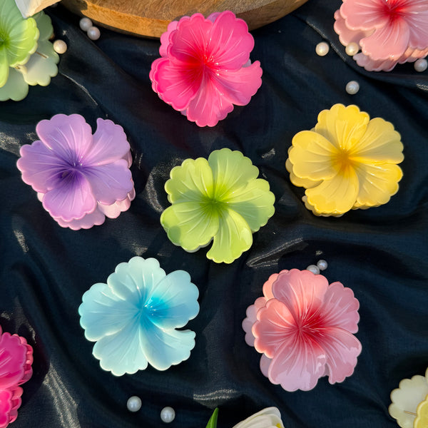Medium Flower Claw Clip