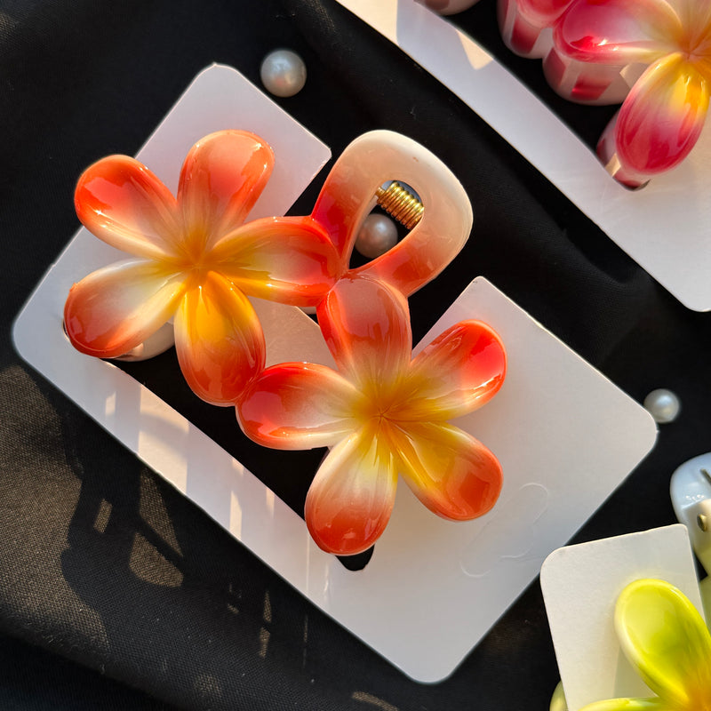 Aesthetic Flower Claw Clip