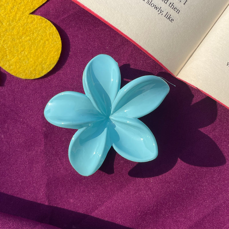 Medium Flower Claw Clip