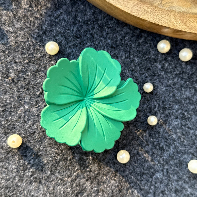 Hibiscus Medium Claw Clip