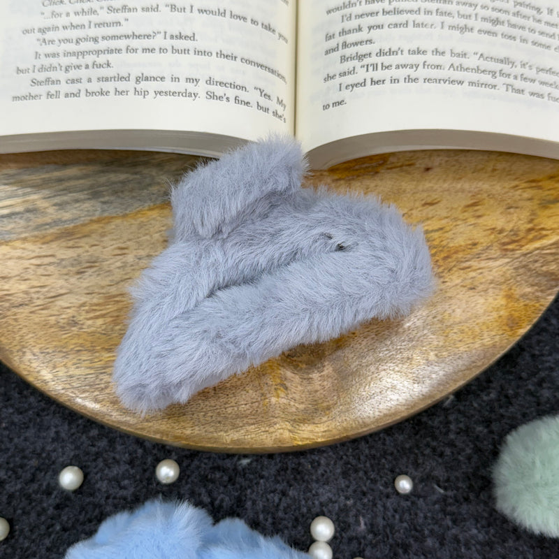 Medium Fur claw clip