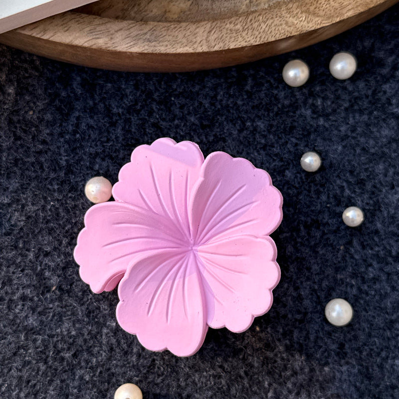 Hibiscus Medium Claw Clip