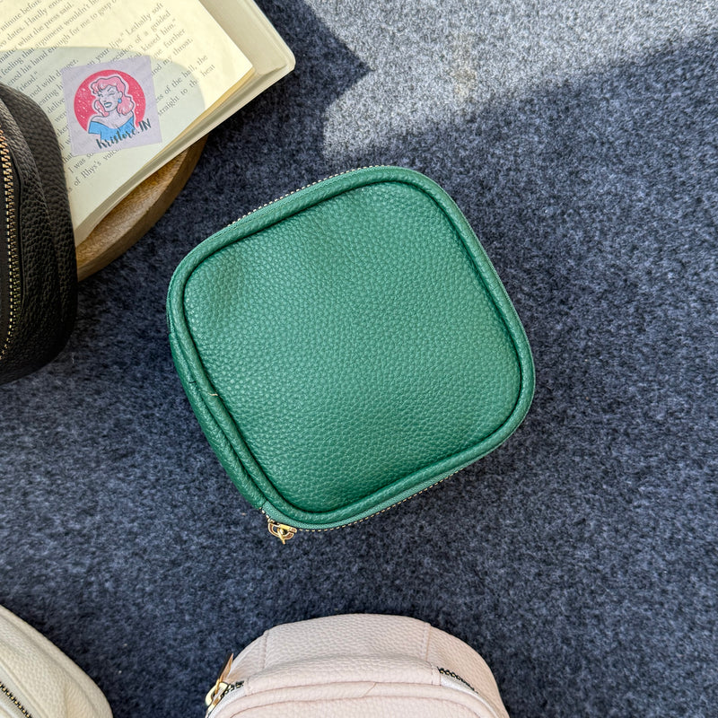 Jewellery Organiser (with 5 pouches)