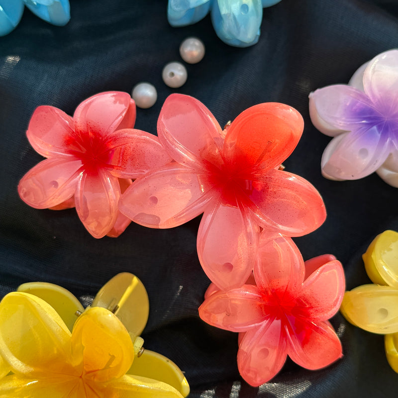 VIRAL Large Triflower Claw Clip