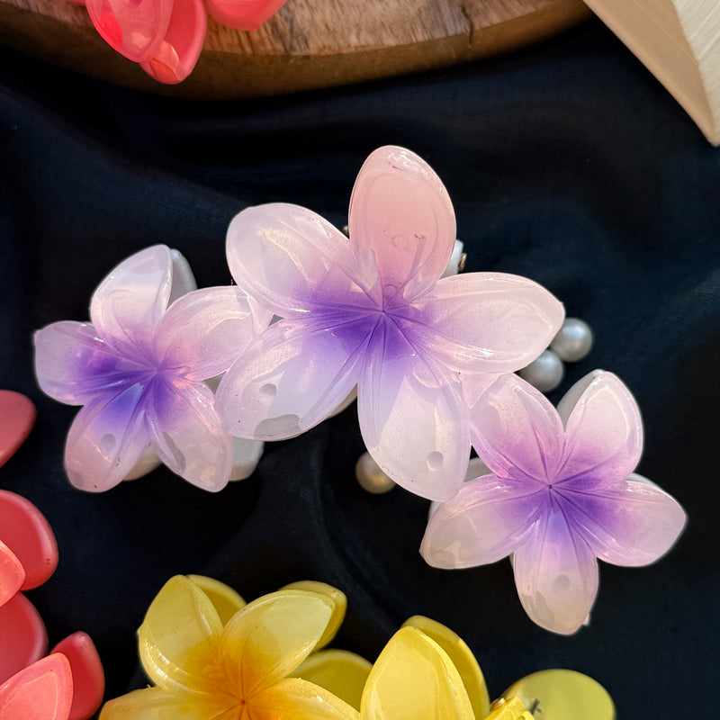 VIRAL Large Triflower Claw Clip