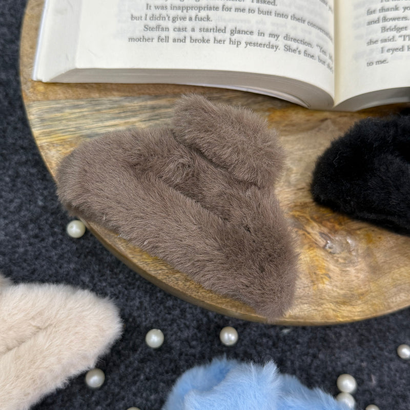 Medium Fur claw clip