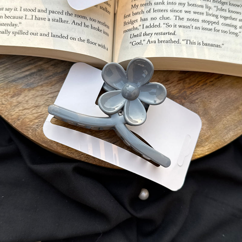 Flower Medium Size Claw Clip