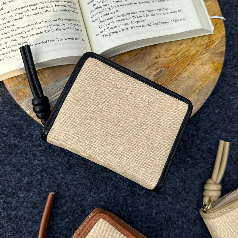 Canvas Medium Wallets