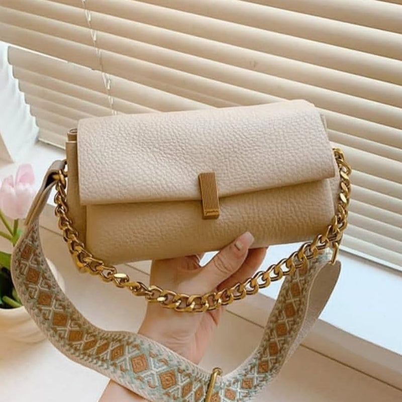 GIGI BAG- A MUST BUY