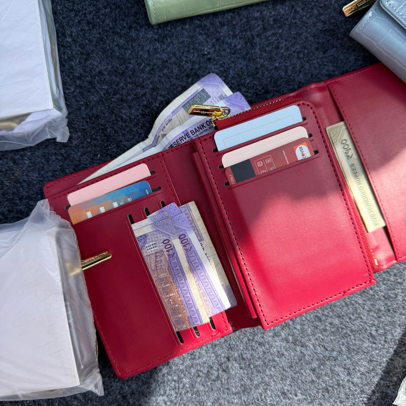 Medium Trifold Wallets