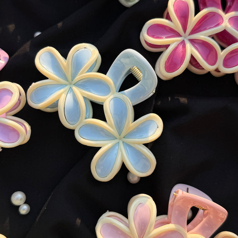 Aesthetic Medium claw clip