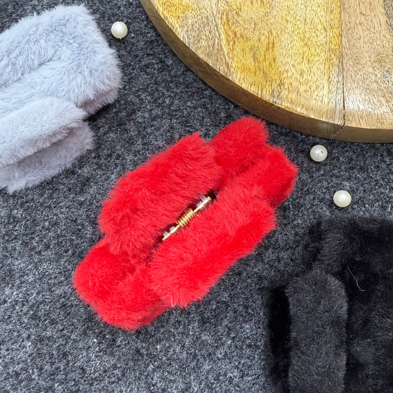 Medium Fur claw clip