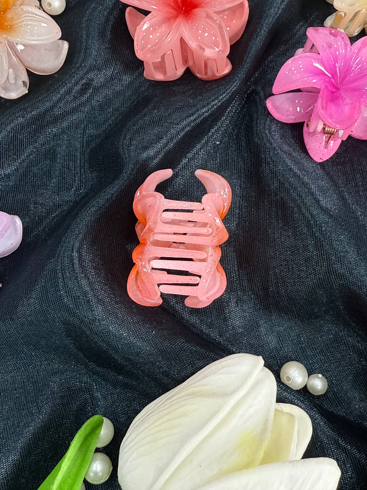 Mini Flower Claw Clip