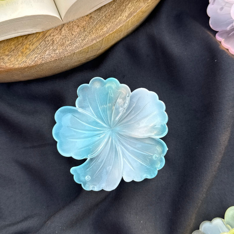 Medium Flower Claw Clip