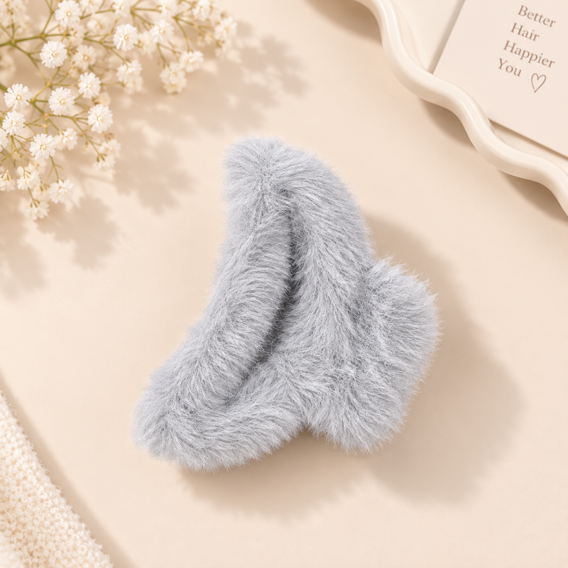 Medium Fur Claw clip