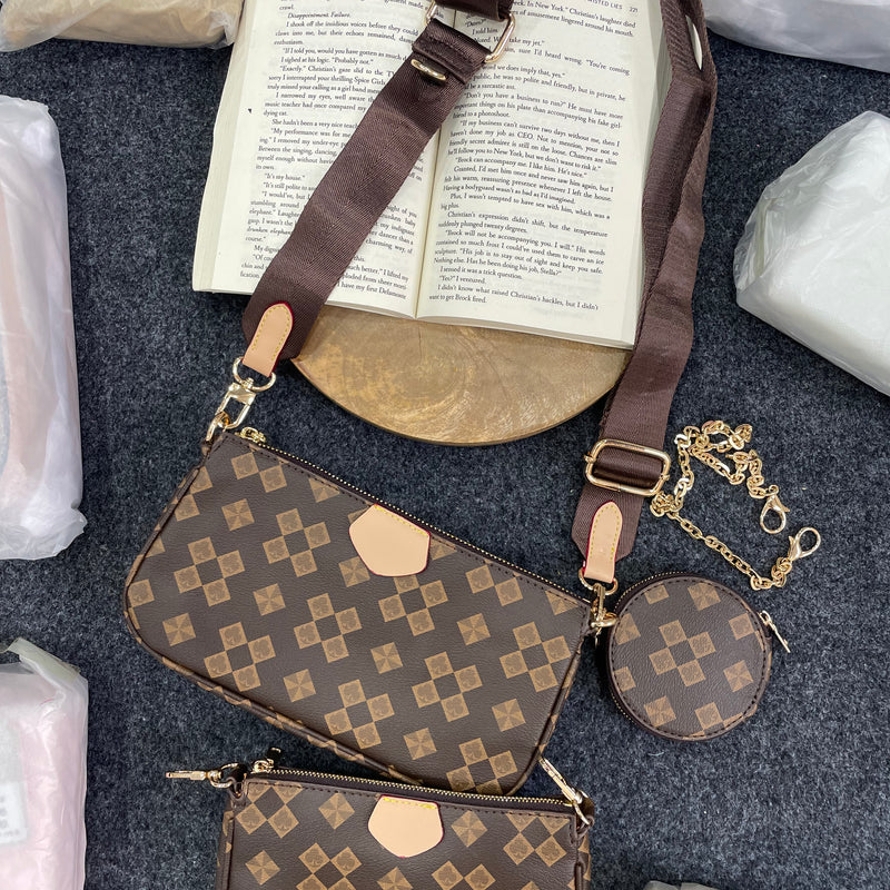 Premium Pochette Bag