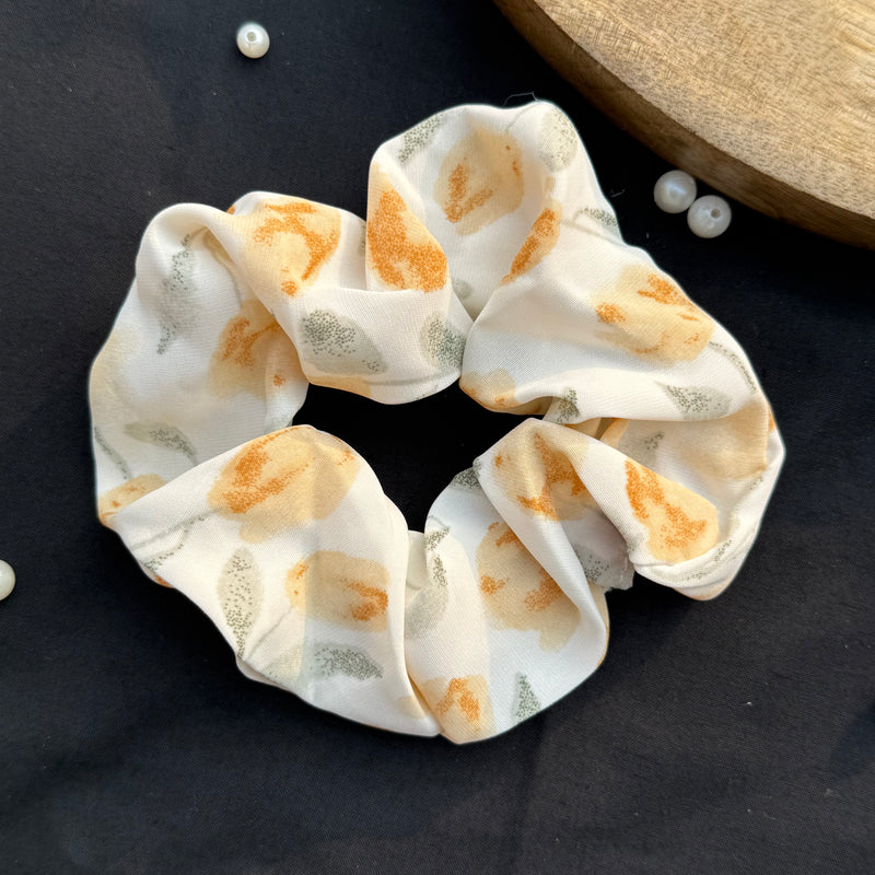 Betty Premium Scrunchie