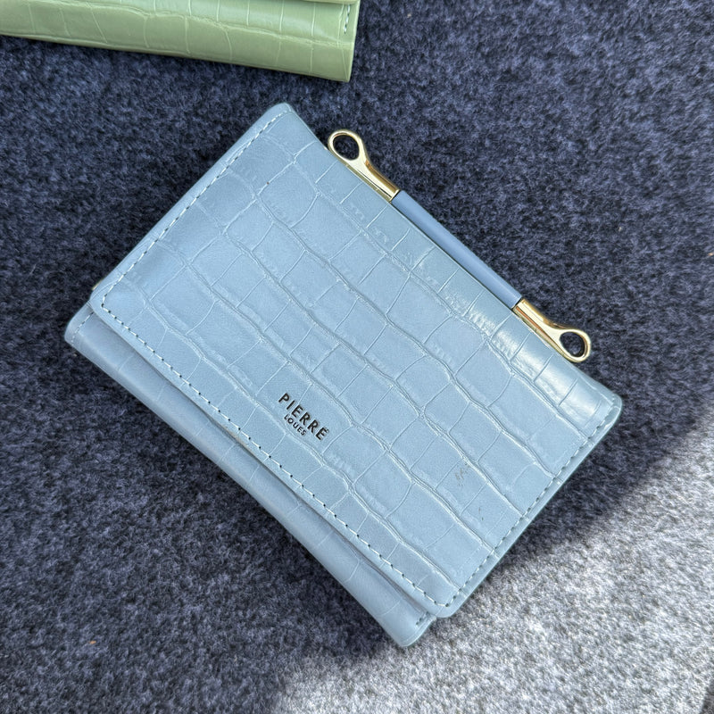 Medium Trifold Wallets
