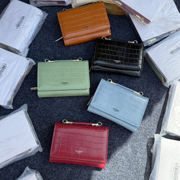 Medium Trifold Wallets