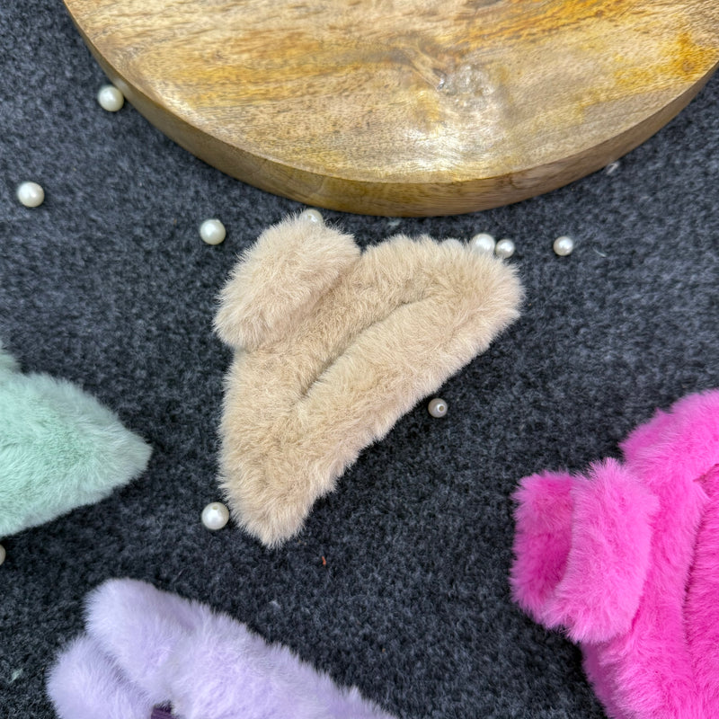 Medium Fur claw clip