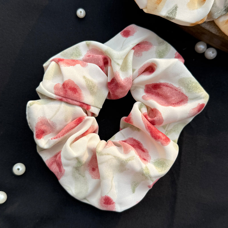 Betty Premium Scrunchie