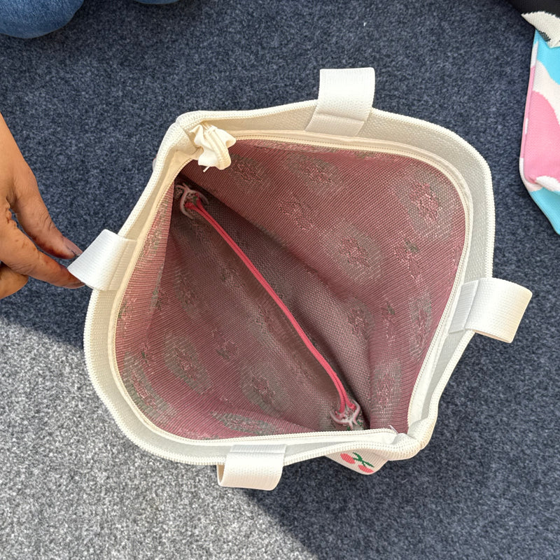 Everyday Korean Medium Tote Bags