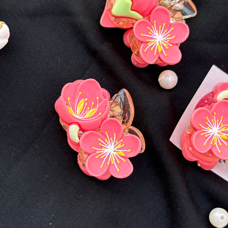 Mini flower claw clip