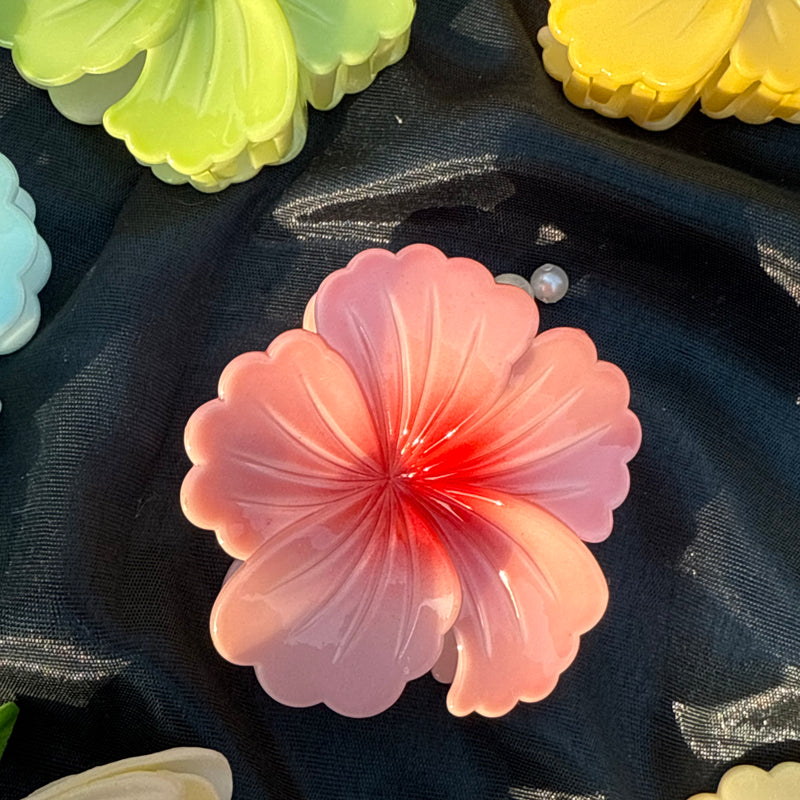 Medium Flower Claw Clip