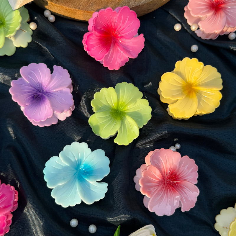 Medium Flower Claw Clip