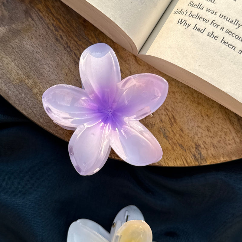 Medium Flower Claw Clip
