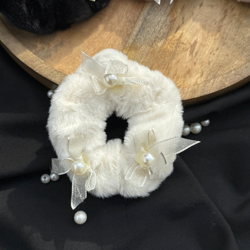Fur scrunchies