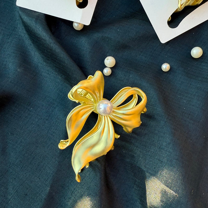 Bow Fade Gold Claw Clip