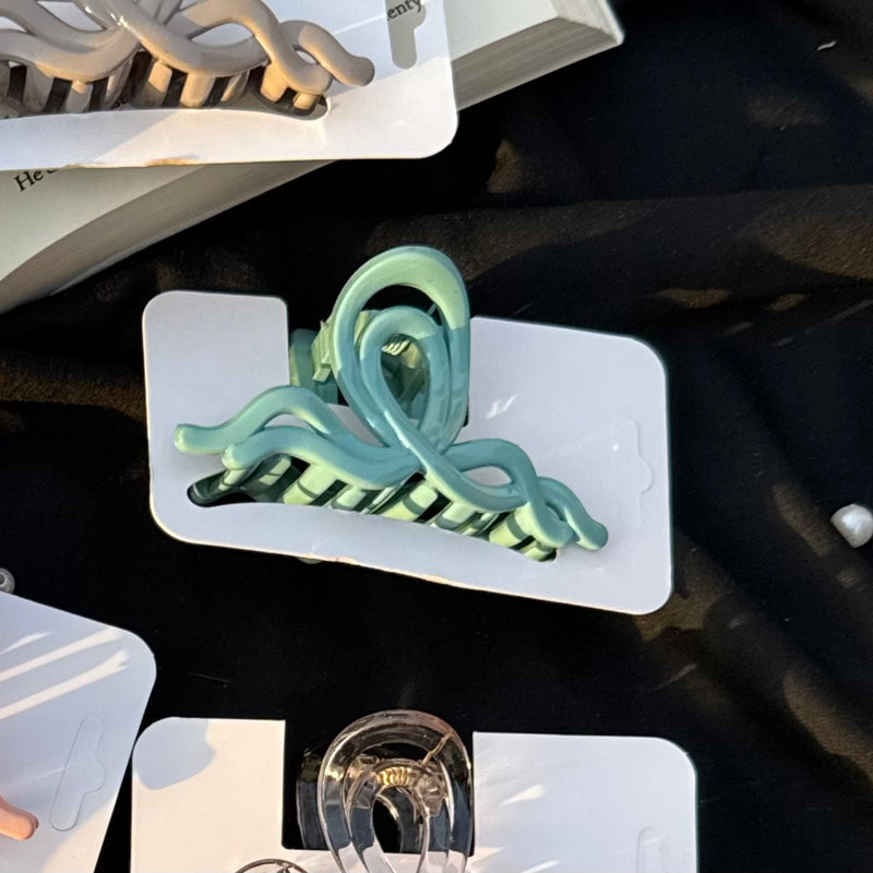 Medium Claw Clip