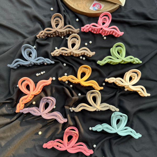 Large Aesthetic Zigzag Claw Clip