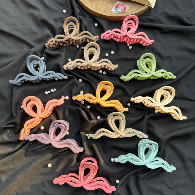 Large Aesthetic Zigzag Claw Clip