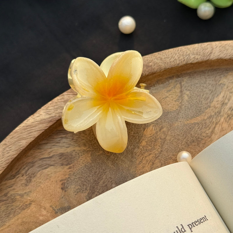 Mini Flower Claw Clip