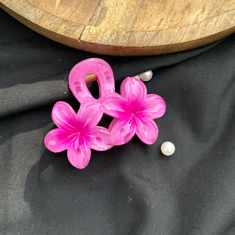 Medium Sized Daisy Claw Clip