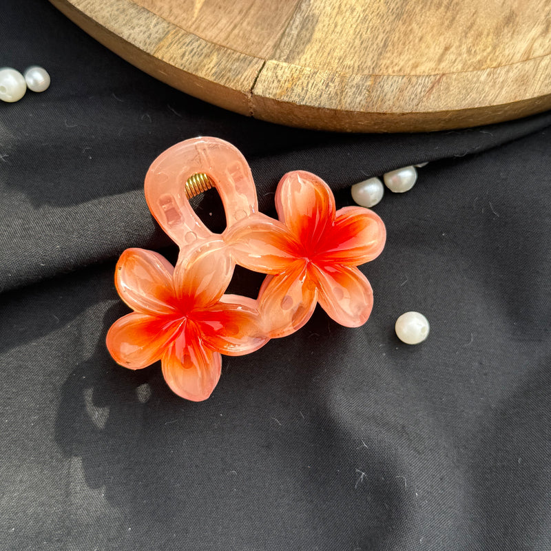 Medium Sized Daisy Claw Clip