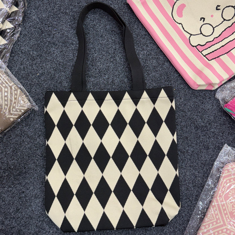 Everyday Korean Medium Tote Bags