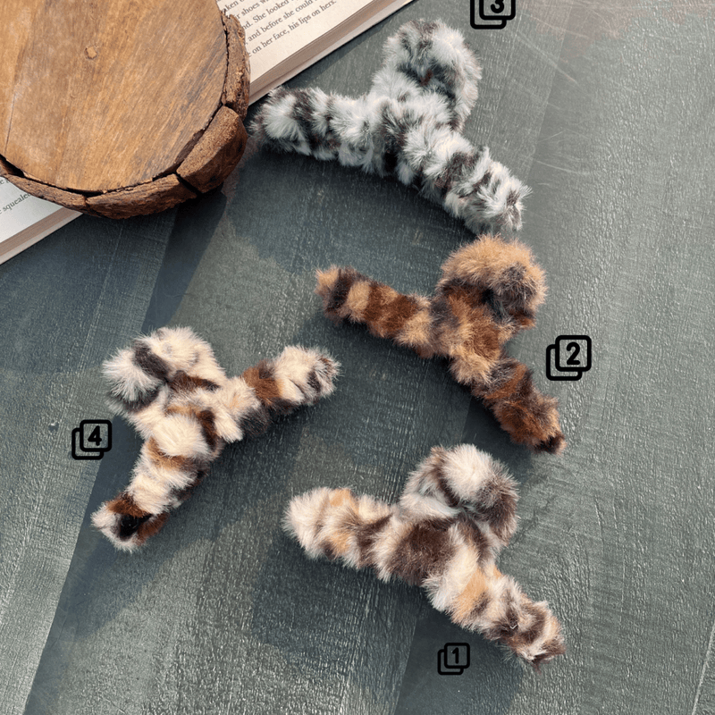 Korean Fur Claw Clip
