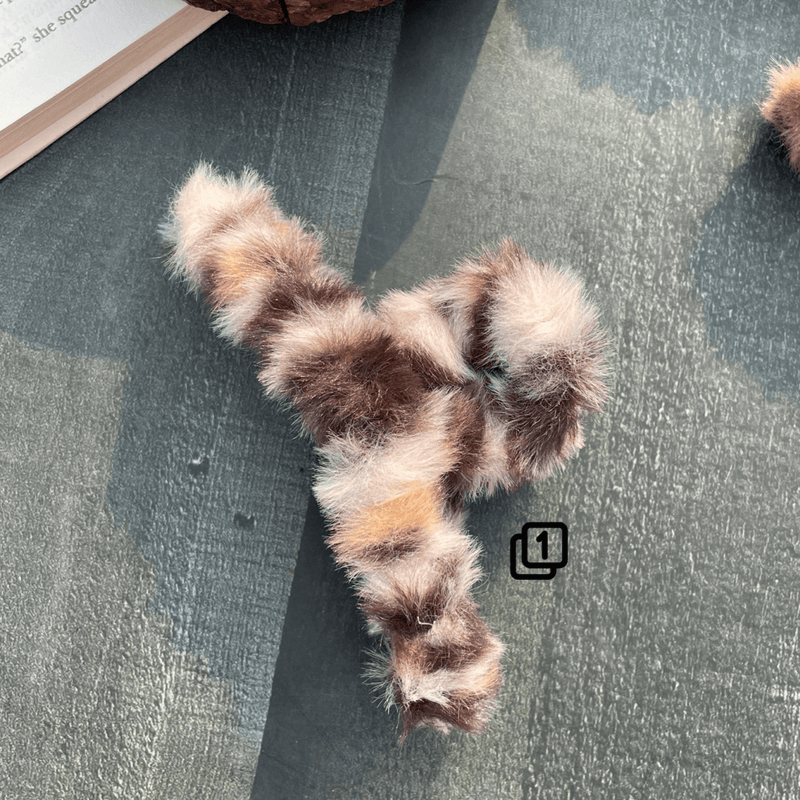 Korean Fur Claw Clip
