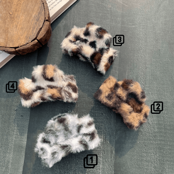 Korean Fur Claw Clip