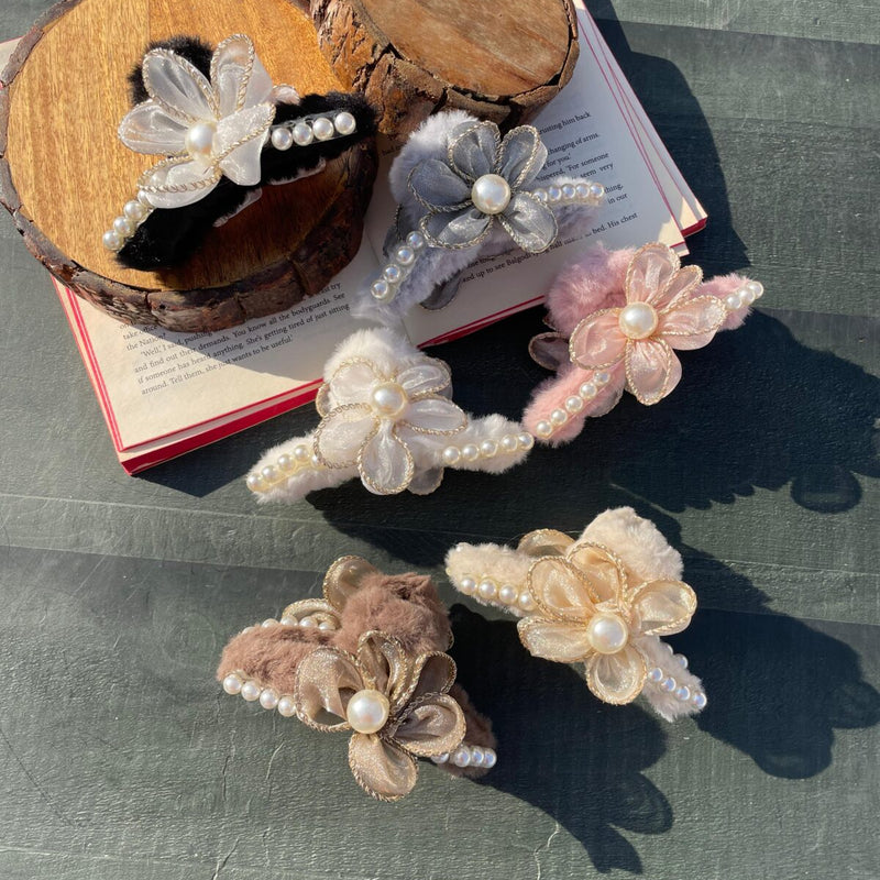 Premium Korean Furr Claw Clip