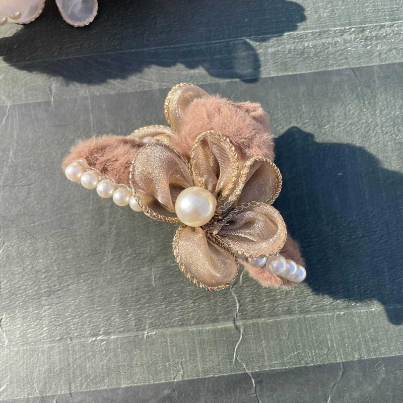 Premium Korean Furr Claw Clip