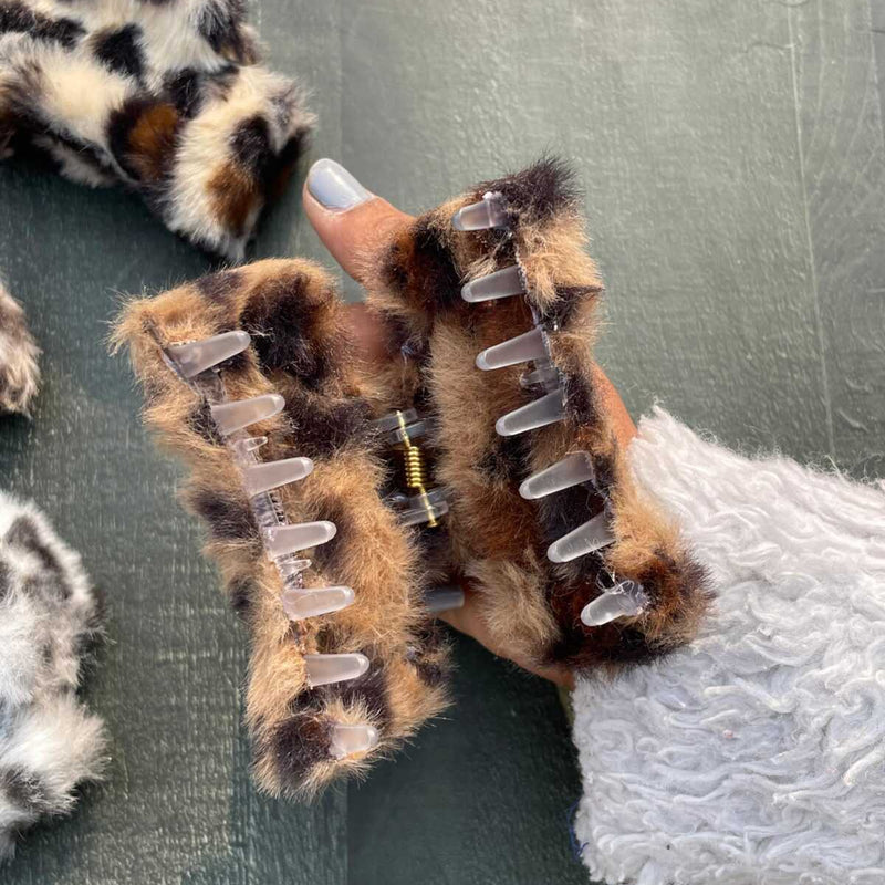 Korean Fur Claw Clip