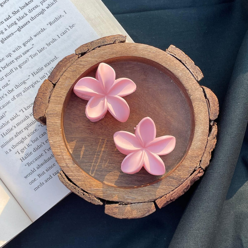 Mini Matte Flower Claw Clip