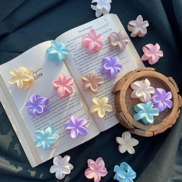 Mini Matte Flower Claw Clip