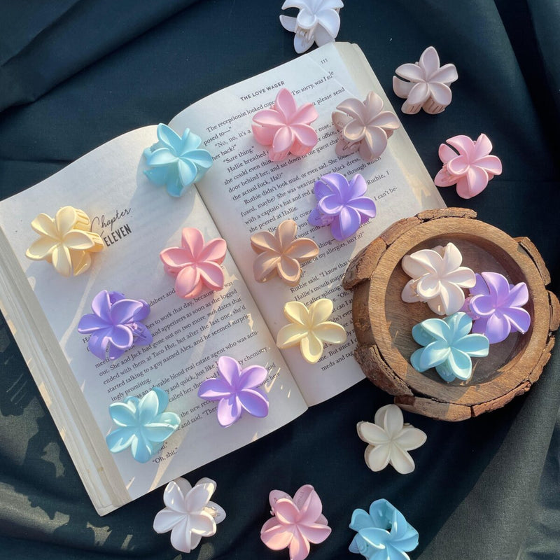 Mini Matte Flower Claw Clip