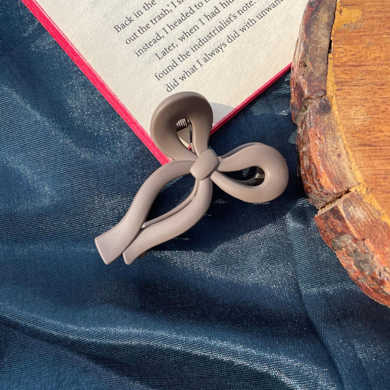 Medium Bow Claw Clip